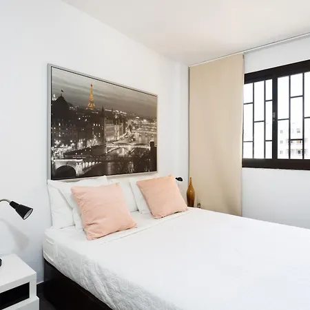 Апартаменты Dialez Holidays - Santiago *