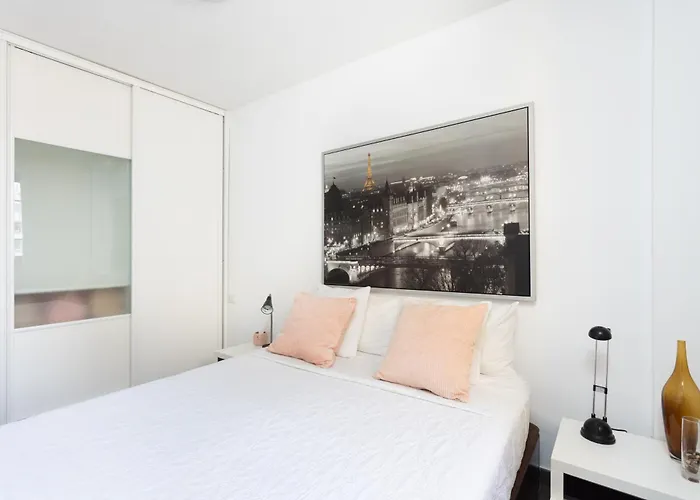 Dialez Holidays - Santiago 圣地亚哥港